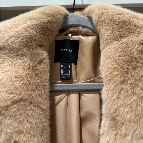 NWOT Forever21 Coat Size: XS/S - Picture 2 of 3
